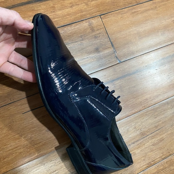 Real eel skin. Worn once. Purchased in a boutique shop in Italy. Size 11-11.5. main image 6